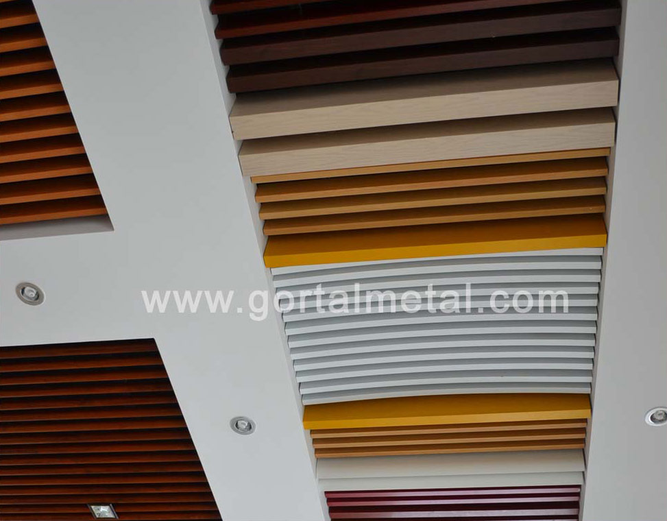 ALUMINUM BAFFLE CEILING SHOWROOM