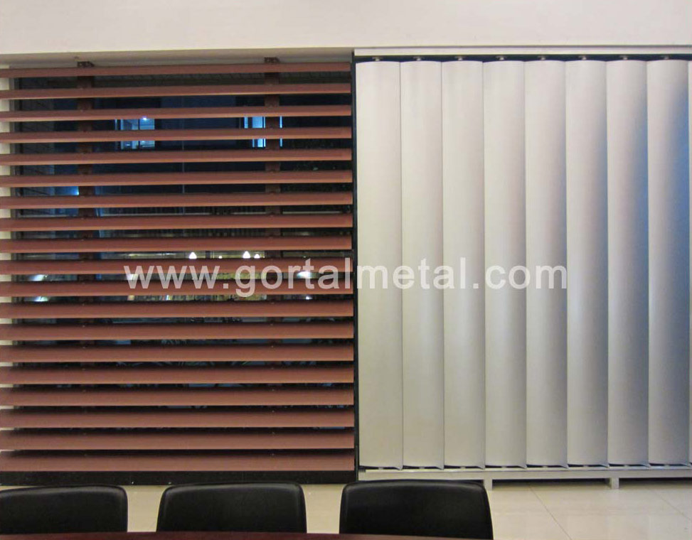 Louver blade